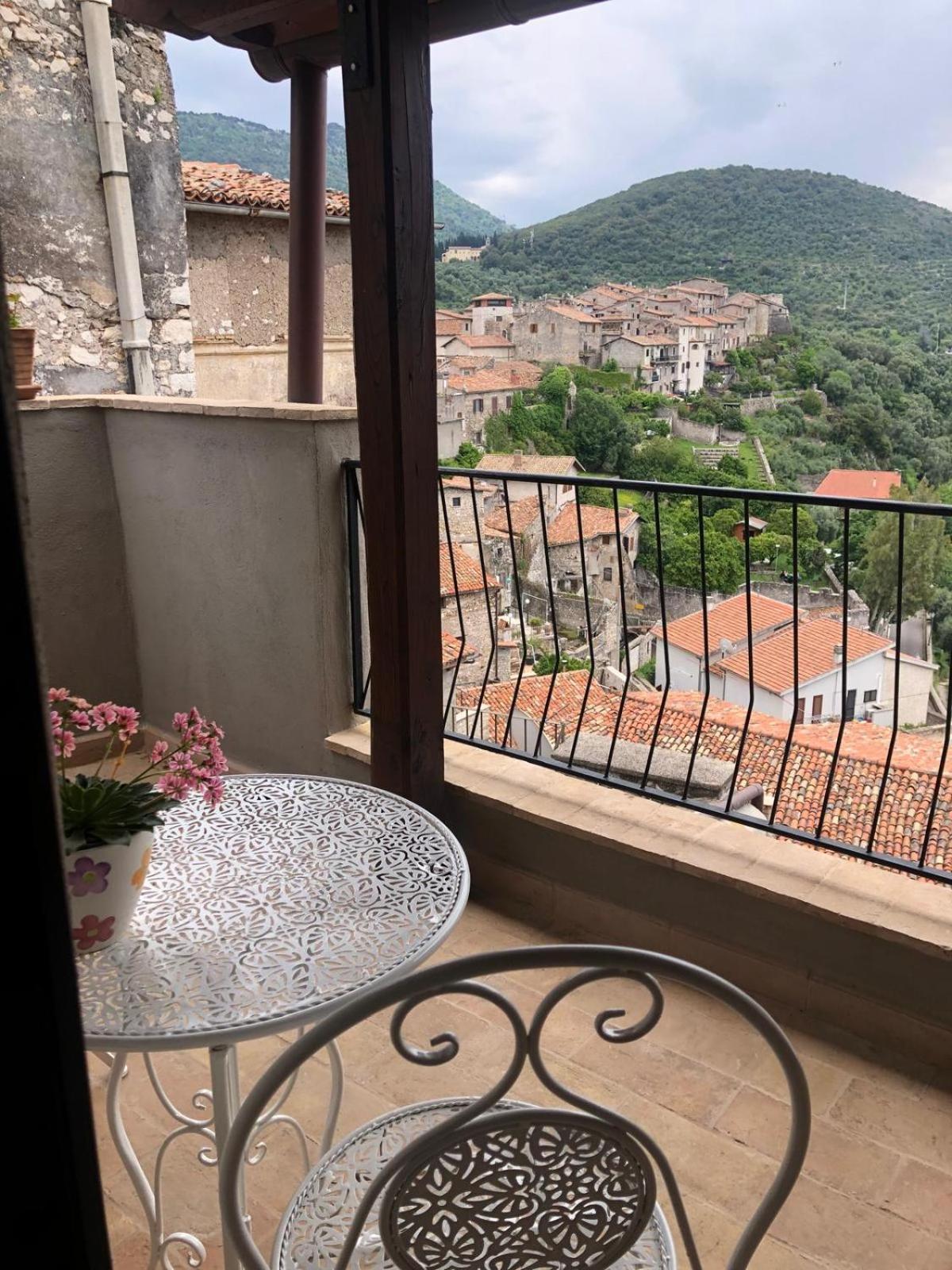 B&B Le Principesse Sermoneta Eksteriør bilde